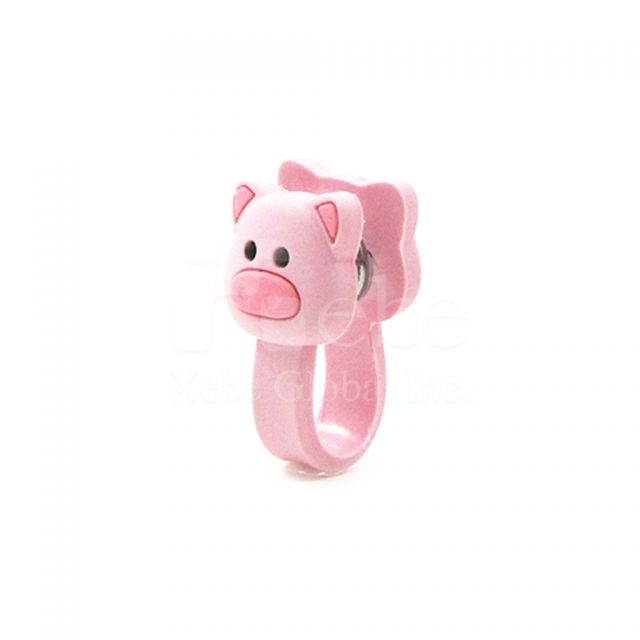Piglet earphone organizer