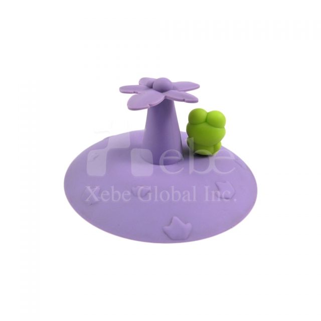 Small frog cup lids