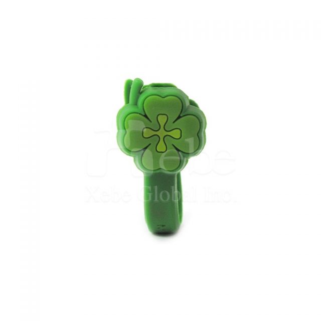 Four-leaf clover earphone wrapper