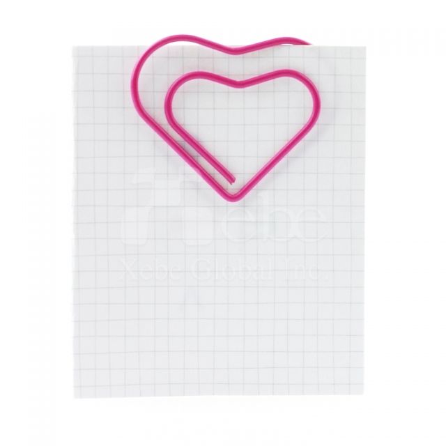 Corporate giveaways heart paper clips