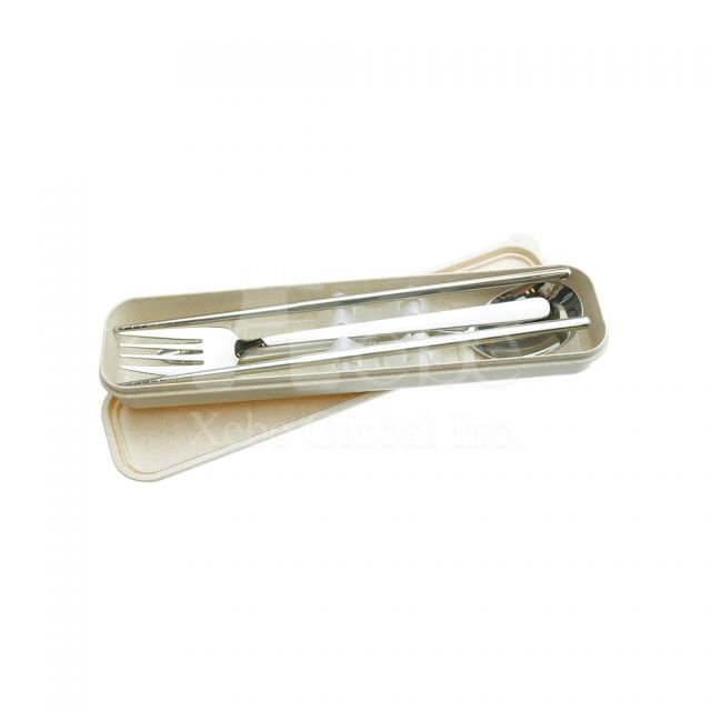 Portable stainless-steel flatware set 