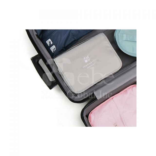 Travel toiletry bag 