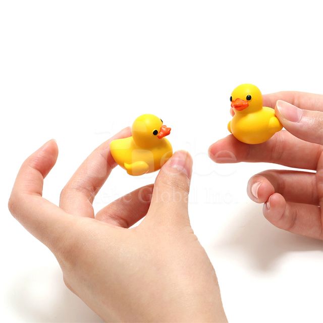 mother duck carry little dukes shape fridge magnet