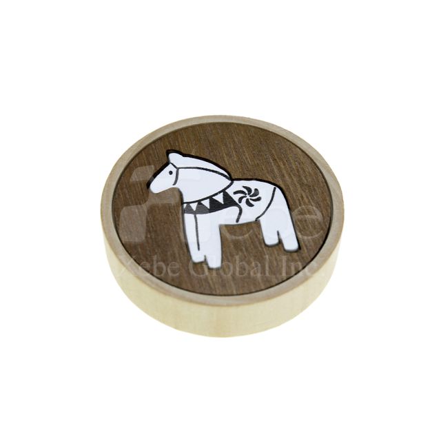 trojan horse hook magnet