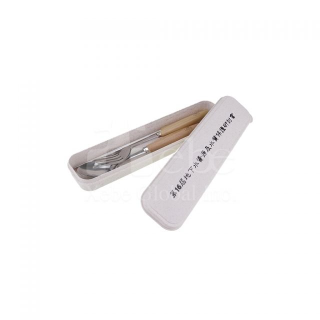 stainless steel cutlery set with wooden handles
