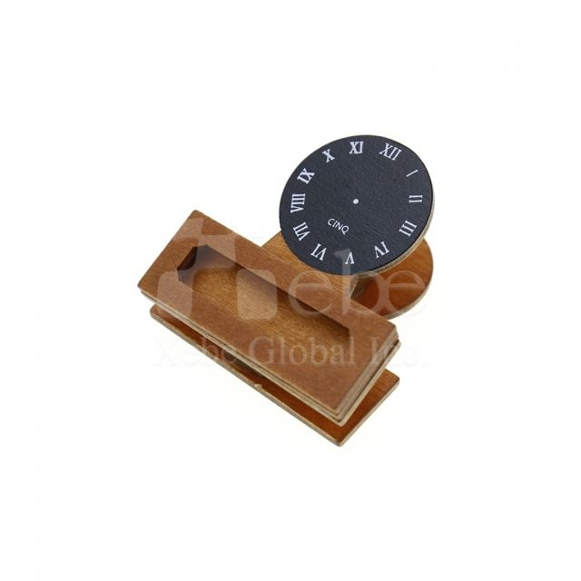 clock shape magnet clip