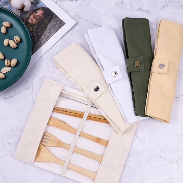 white cloth bag bamboo environmentally friendly tableware set