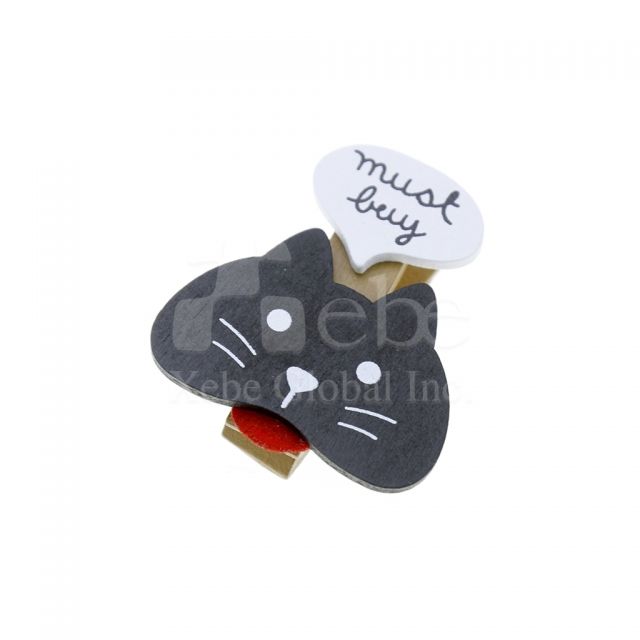 black cat-shaped magnet clip