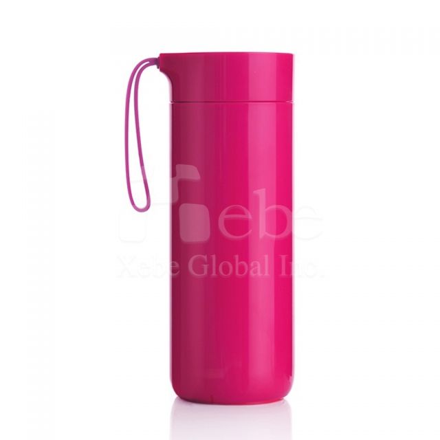peach color insulates the cup without pouring the cup