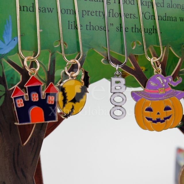 halloween pumpkin shaped paper clips