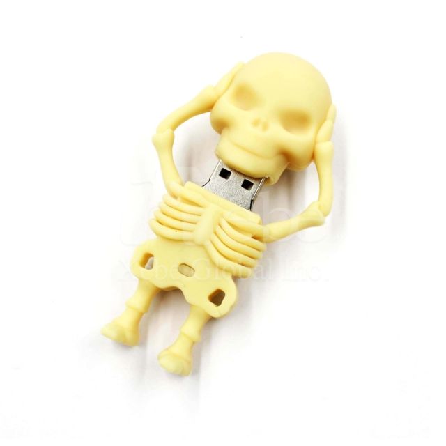 skull-shaped USB flash drive